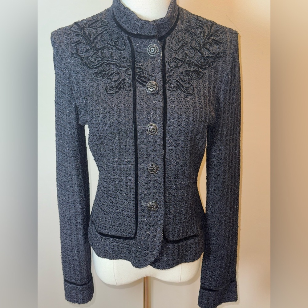 St. John Couture Black Embroidered Knit Jacket – Size 6 - Picture 5 of 10